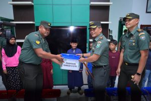 Peduli Anak Yatim, Danrem 012/TU Berikan Santunan di Tengah Kunjungan Kerja