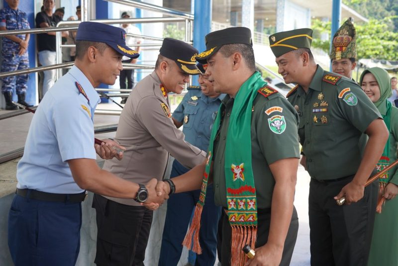 Tiba di Pelabuhan Balohan, Danrem 012/TU Kolonel Inf Benny Rahadian Disambut Forkopimda