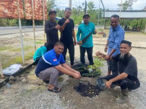 Gampong Lamie Menanam Pohon Di Hari Gerakan Aksi Tanam Hijaukan Nanggroe tahun 2024