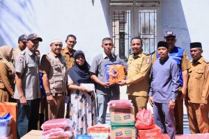 Pemkab Nagan Raya Salurkan Bantuan Masa Panik kepada Korban Kebakaran di Gampong Alue Ie Mameh