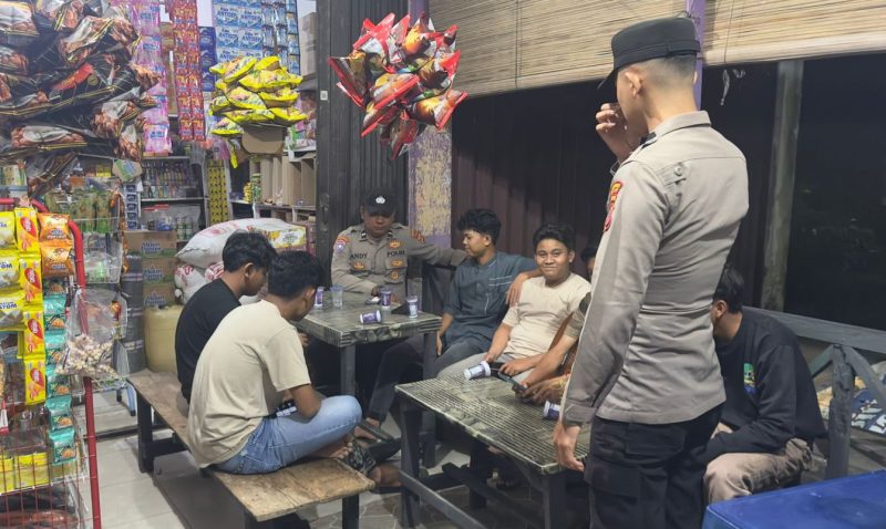 Patroli Malam Polsek Kluet Utara Sasar Titik Rawan, Imbau Warga Jaga Kamtibmas