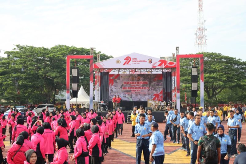 Meriahkan Hari Bhayangkara Ke-79, Polda Aceh Gelar Olahraga Bersama