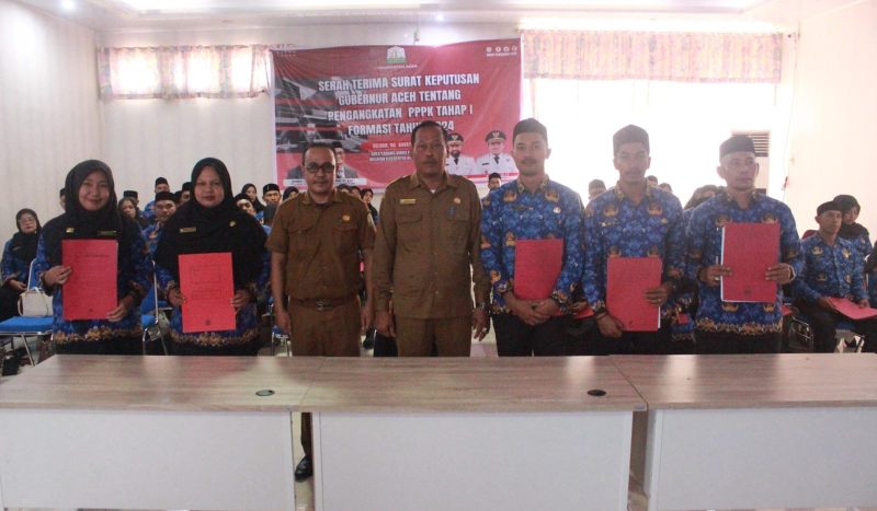 Resmi Menyandang Status ASN, 63 Pegawai PPPK Terima SK di Cabdin Aceh Selatan
