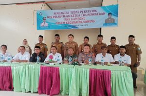Antar Tugas Pj.Keuchik dan Lantik TP.PKK di  Sawang, Ini Harapan Camat Zunawanis